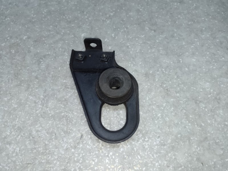 Крепление радиатора правое ELANTRA MD 10-15 2013 1.8 G4NB