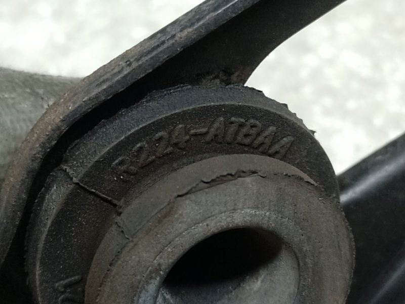 Крепление радиатора правое HYUNDAI ELANTRA MD 10-15 1.8 G4NB