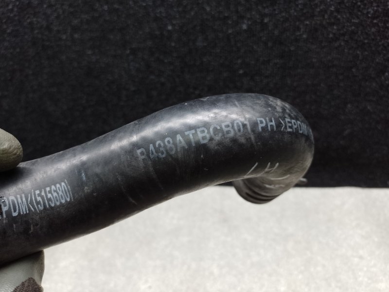 Патрубок системы охлаждения левый HYUNDAI ELANTRA MD 10-15 1.8 G4NB