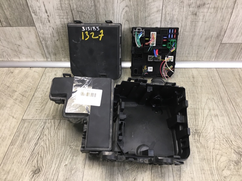 Блок предохранителей моторный отсек NISSAN QASHQAI/ROGUE SPORT 14- 2020 J11 2.0L MR20DD 284B7-5NA0B Б/У