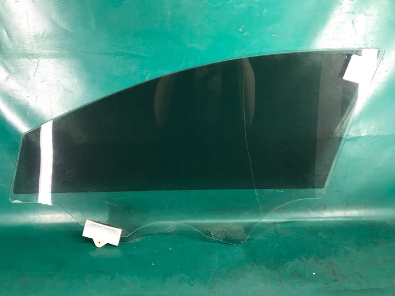 Стекло двери переднее правое ELANTRA AD 16- 2016 2.0 G4NH