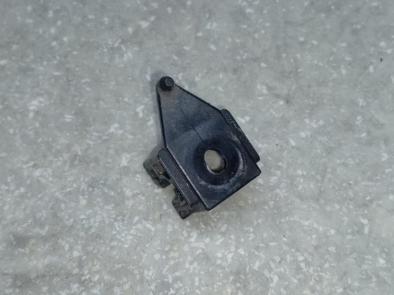 Запчасть кронштейн крепления фары HYUNDAI SANTA FE (DM) 12-18 2013 2.0 G4KH Б/У Кронштейн крепления фары HYUNDAI SANTA FE (DM) 12-18 2013 2.0 G4KH Б/У