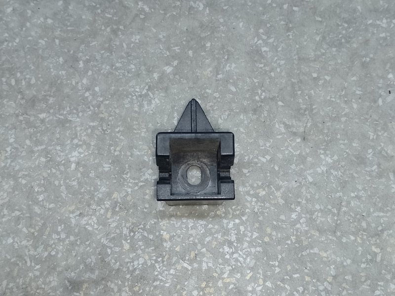 Кронштейн крепления фары SANTA FE (DM) 12-18 2013 2.0 G4KH Кронштейн крепления фары SANTA FE (DM) 12-18 2013 2.0 G4KH