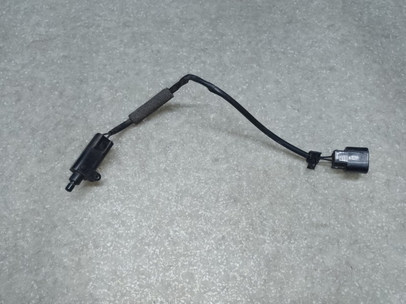 Датчик открытия капота HYUNDAI SANTA FE (DM) 12-18 2013 2.0 G4KH 81130-2W000 Б/У