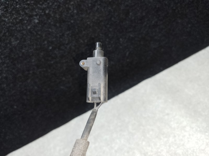 Датчик открытия капота HYUNDAI SANTA FE (DM) 12-18 2.0 G4KH