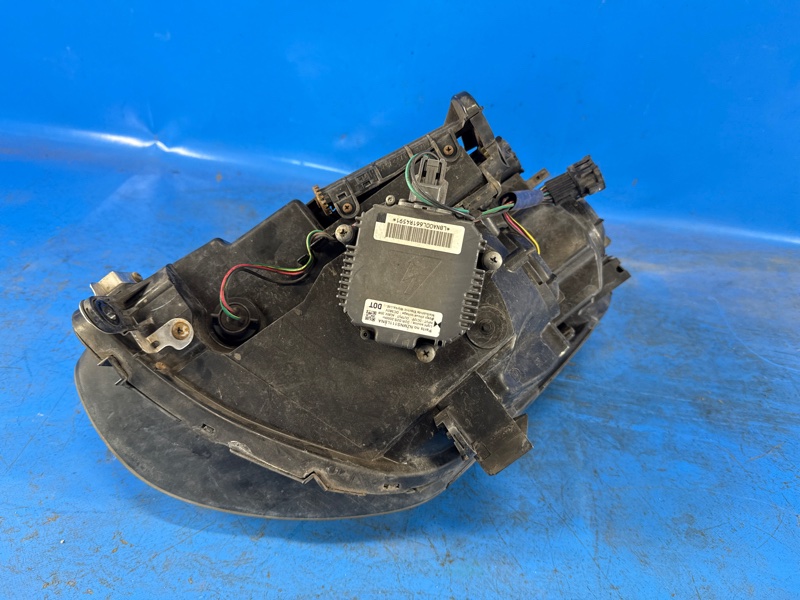 Фара правая G35 03-07 Фара правая G35 03-07