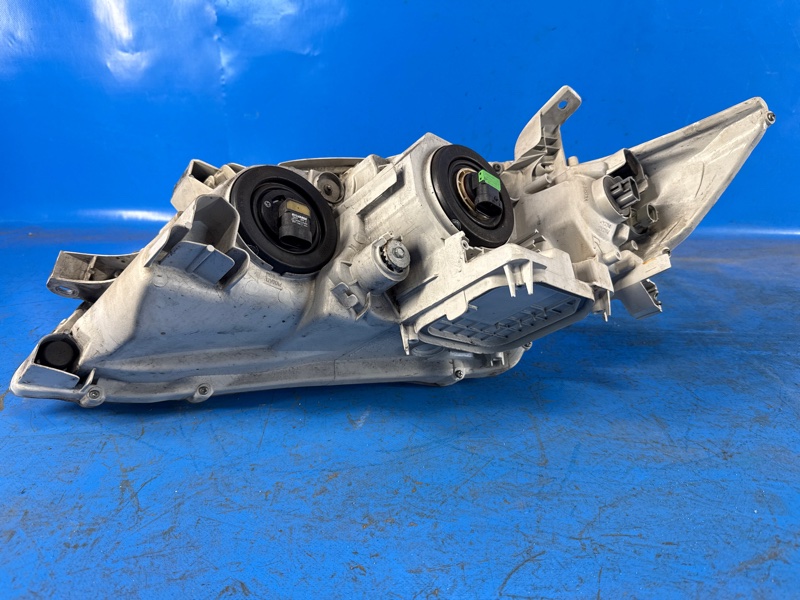 Фара правая CAMRY 40 06-11 2007 2.4 2AZFXE