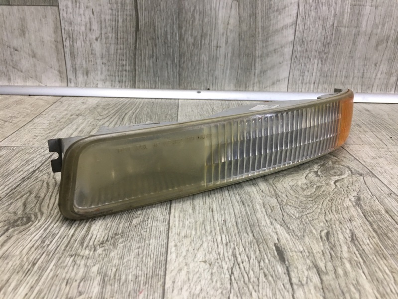 Дневной ходовой огонь левый YUKON 99-06 GMT820