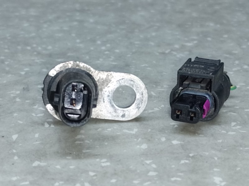 Датчик температуры охлаждающей жидкости PASSAT B8 14- 2016 Седан 1.8 CPRA