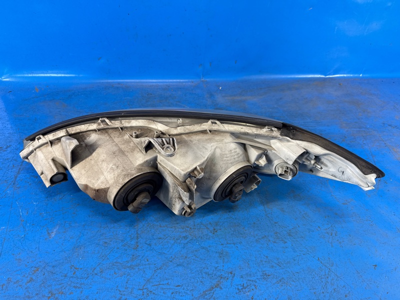 Фара правая TOYOTA CAMRY 30 02-06