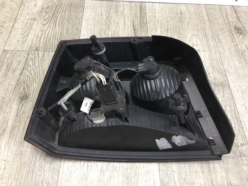 Фонарь наружный правый CHARGER 05-10 2009-2010 Седан