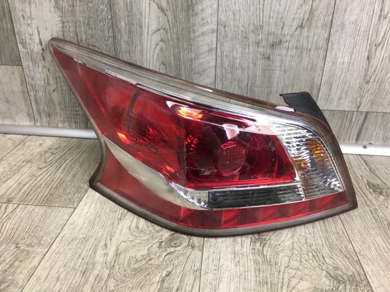 Фонарь наружный левый ALTIMA L33 12-18 Седан