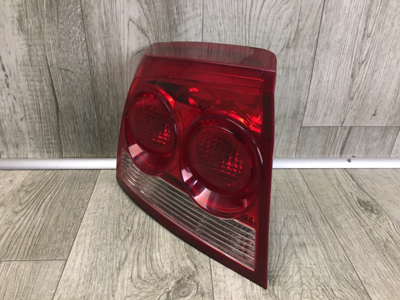 Фонарь наружный левый DODGE CHARGER 05-10 Седан