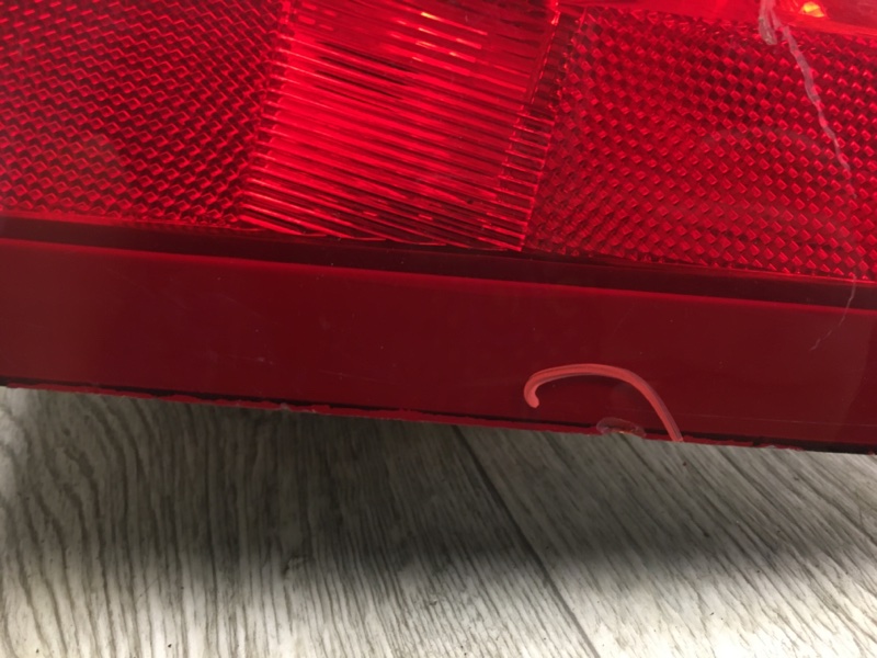 Фонарь наружный левый CHARGER 05-10 2009-2010 Седан