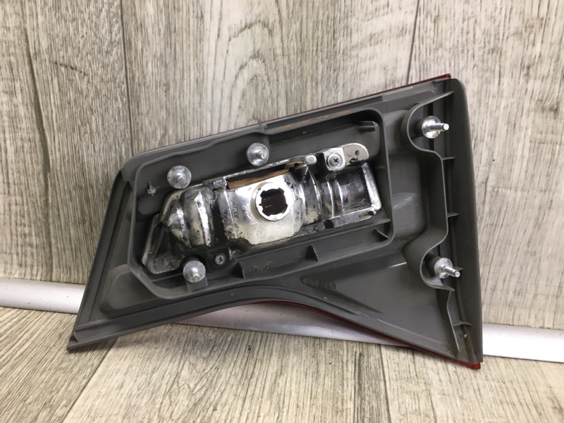 Фонарь внутренний левый MDX (YD2) 06-13