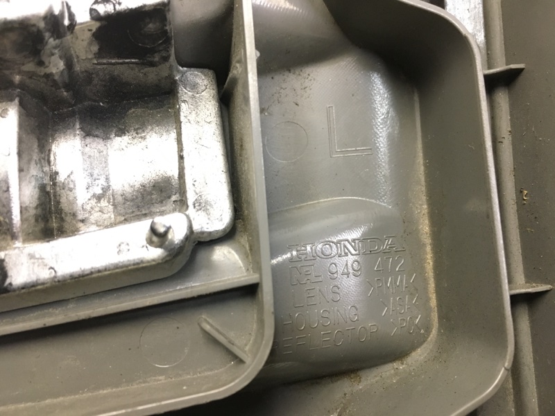 Фонарь внутренний левый MDX (YD2) 06-13