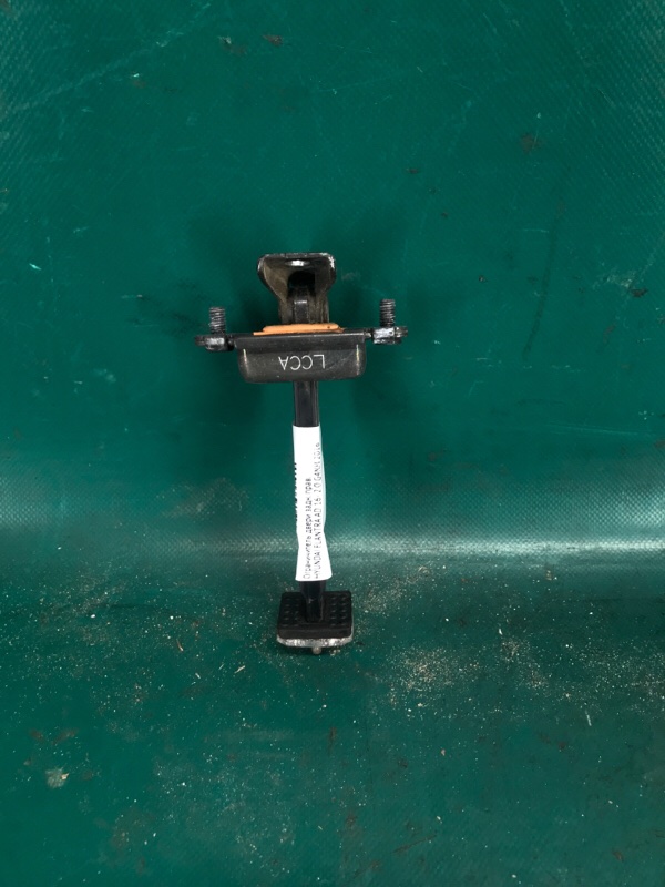 Ограничитель двери задний правый ELANTRA AD 16- 2016 2.0 G4NH