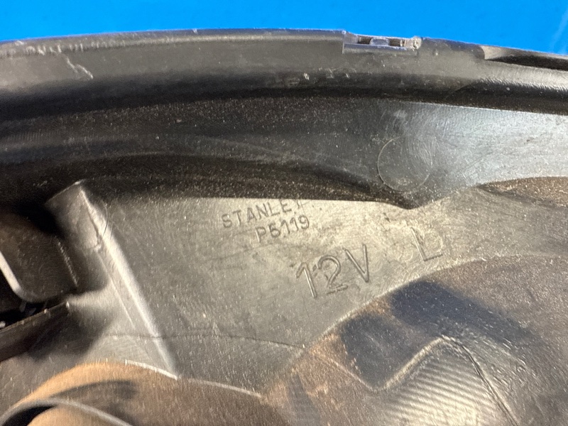 Фара левая SIENNA 03-10 Фара левая SIENNA 03-10