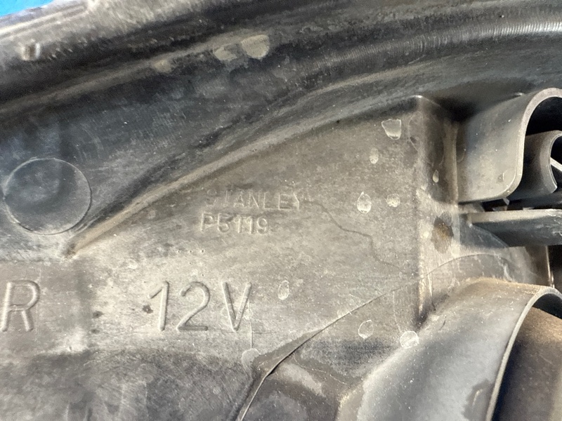 Фара правая SIENNA 03-10 Фара правая SIENNA 03-10