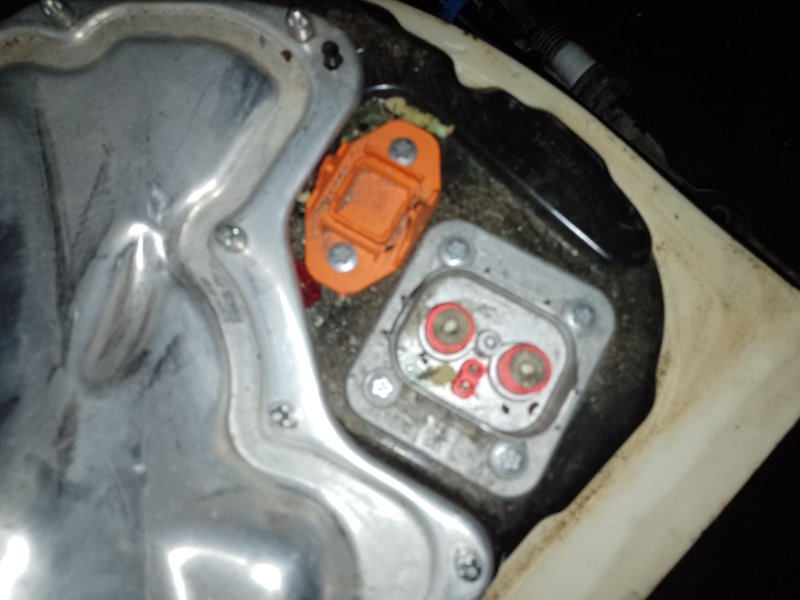 Батарея высоковольтная TESLA MODEL Y 19- Батарея высоковольтная TESLA MODEL Y 19-