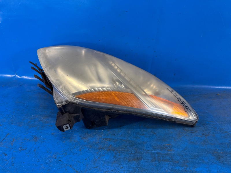 Фара левая PRIUS - 20 03-11