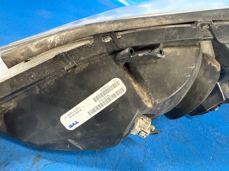 Фара правая SIENNA 03-10 Фара правая SIENNA 03-10