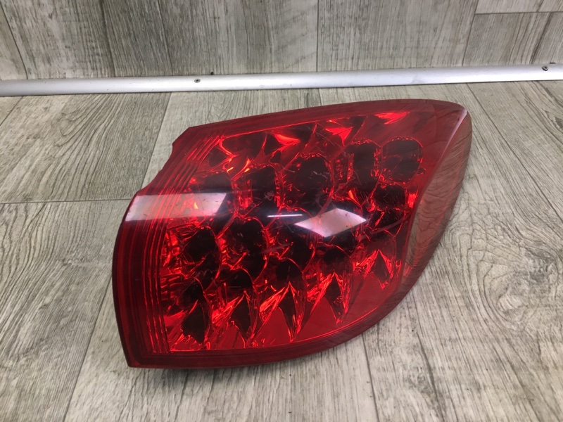 Фонарь наружный правый EX35(37) 07-12