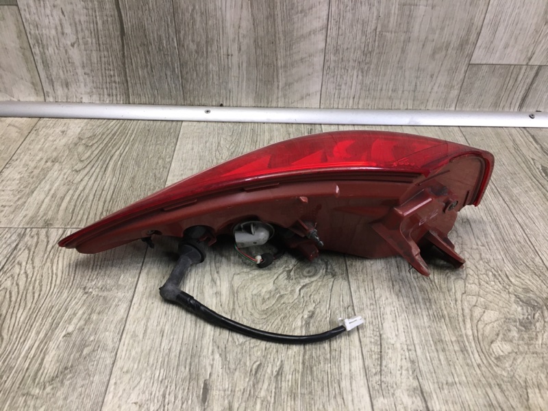 Фонарь наружный правый EX35(37) 07-12