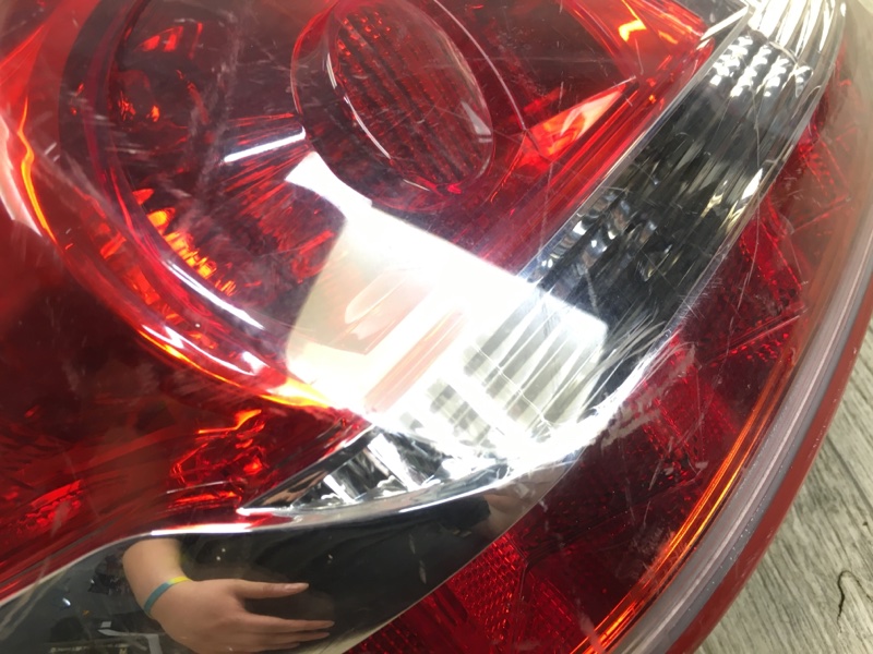 Фонарь наружный левый ALTIMA L33 12-18 Седан