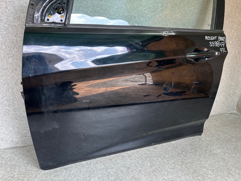 Дверь передняя левая HYUNDAI ACCENT RB 10- ХЭТЧБЭК 1.6 G4FD