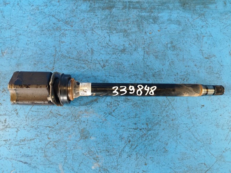 Запчасть вал промежуточный привода JEEP COMPASS 17-21 2018 2.4 EDD 68293938AA Б/У Вал промежуточный привода JEEP COMPASS 17-21 2018 2.4 EDD 68293938AA Б/У