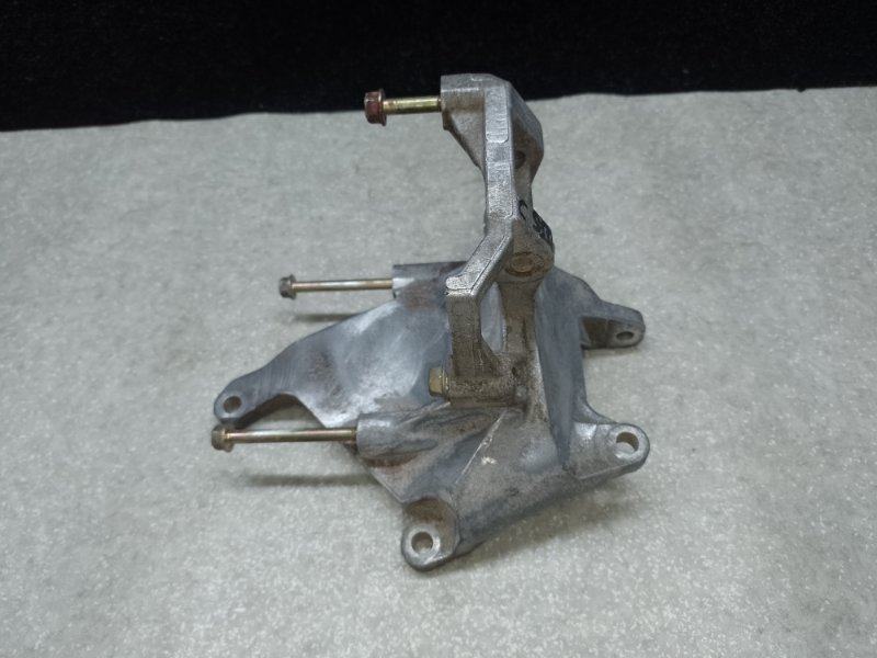 Кронштейн компрессора кондиционера FORESTER SG 02-07