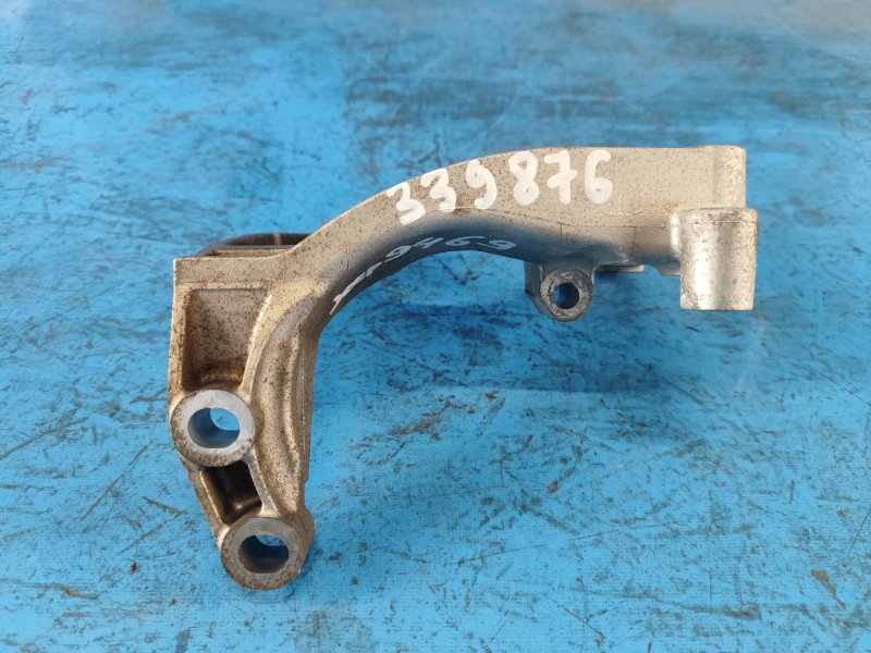 Кронштейн промежуточного вала JEEP RENEGADE (BU) 14- 2.4 ED6 Кронштейн промежуточного вала JEEP RENEGADE (BU) 14- 2.4 ED6