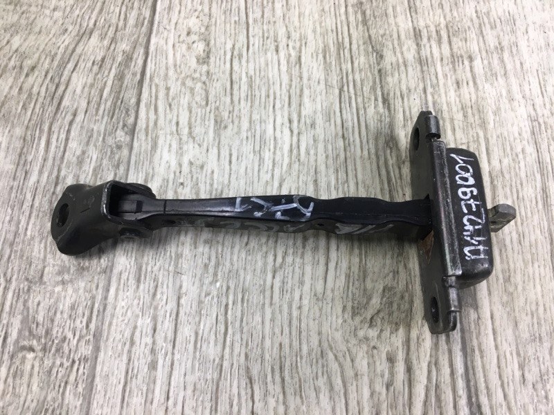 Запчасть ограничитель двери передний левый HYUNDAI ACCENT RB 10- 2015 RB 1.6 G4FD 79380-1R000 Б/У Ограничитель двери передний левый HYUNDAI ACCENT RB 10- 2015 RB 1.6 G4FD 79380-1R000 Б/У