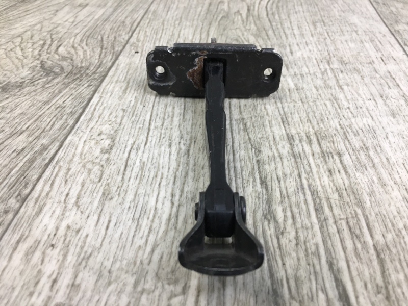 Ограничитель двери передний левый ACCENT RB 10- 2015 RB 1.6 G4FD Ограничитель двери передний левый ACCENT RB 10- 2015 RB 1.6 G4FD