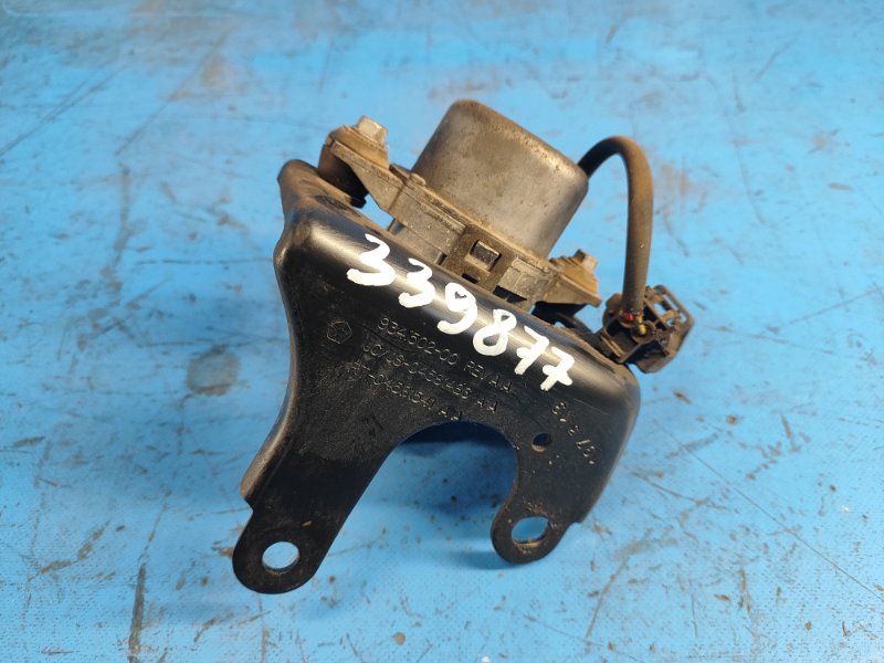 Запчасть вакуумный насос DODGE GRAND CARAVAN 08- 2014 3.6 ERB 93411601AC Б/У Вакуумный насос DODGE GRAND CARAVAN 08- 2014 3.6 ERB 93411601AC Б/У