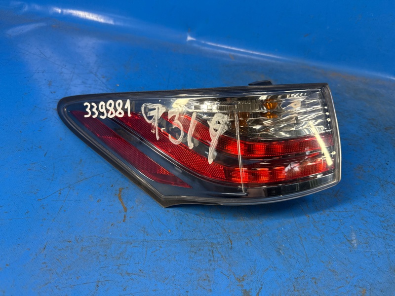 Фонарь наружный левый LEXUS CT200 11-17 2012 1.8 2ZRFXE 8156176010 Б/У