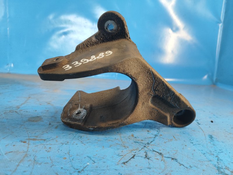 Кронштейн промежуточного вала GRAND CARAVAN 08- 2014 3.6 ERB