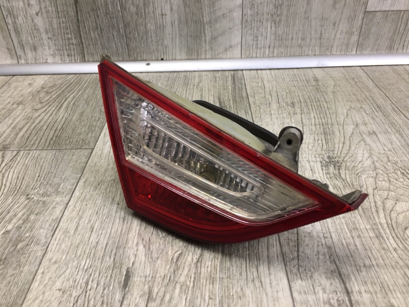 Фонарь внутренний левый HYUNDAI SONATA YF 10-14 Седан Фонарь внутренний левый HYUNDAI SONATA YF 10-14 Седан