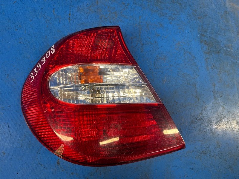 Фонарь наружный левый TOYOTA CAMRY 30 02-06 81561AA050 Б/У