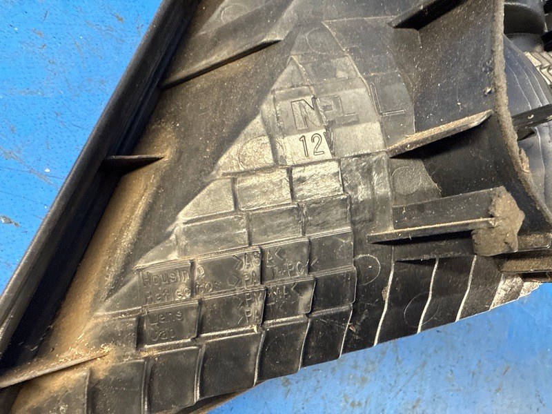 Фонарь наружный левый TOYOTA CAMRY 30 02-06