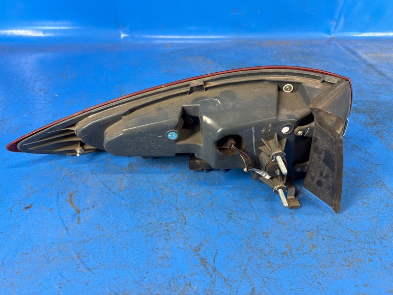 Фонарь наружный правый FORD FUSION 14-