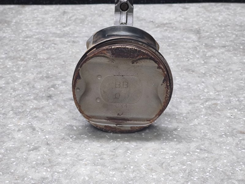 Поршень NISSAN JUKE 10-19 1.6 HR16DE