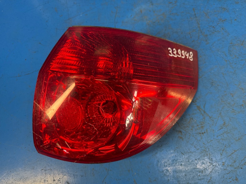 Фонарь наружный правый TOYOTA SIENNA 03-10 81551AE020 Б/У