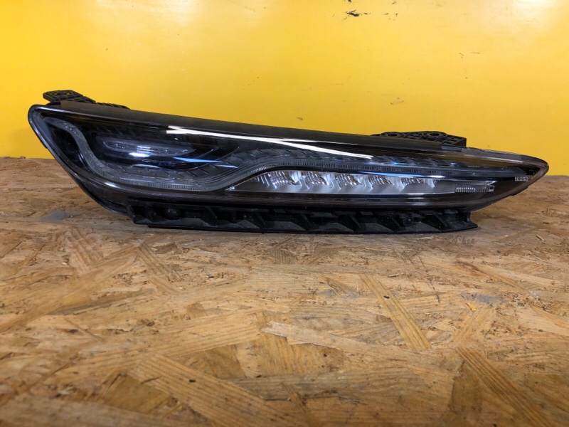 Дневной ходовой огонь правый HYUNDAI KONA OS 17-23 92208-J9000 Б/У
