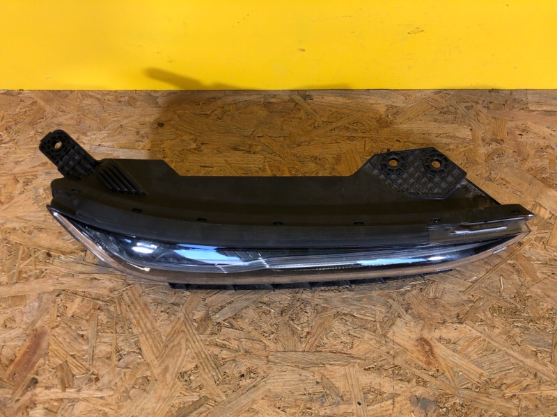 Дневной ходовой огонь правый HYUNDAI KONA OS 17-23