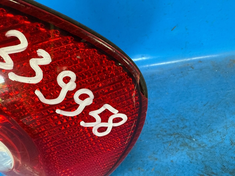 Фонарь наружный правый TOYOTA CAMRY 30 02-06