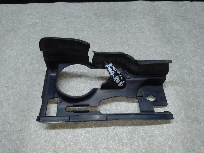 Дефлектор радиатора правый XC70 07-16