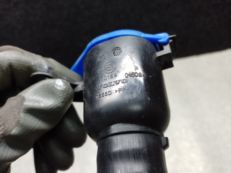 Горловина бачка стеклоомывателя VOLVO XC70 07-16