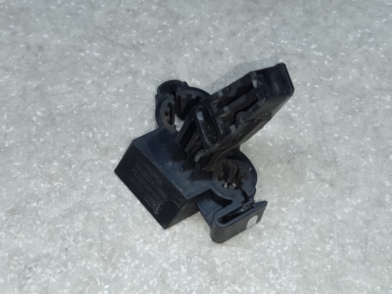 Кронштейн XC70 07-16